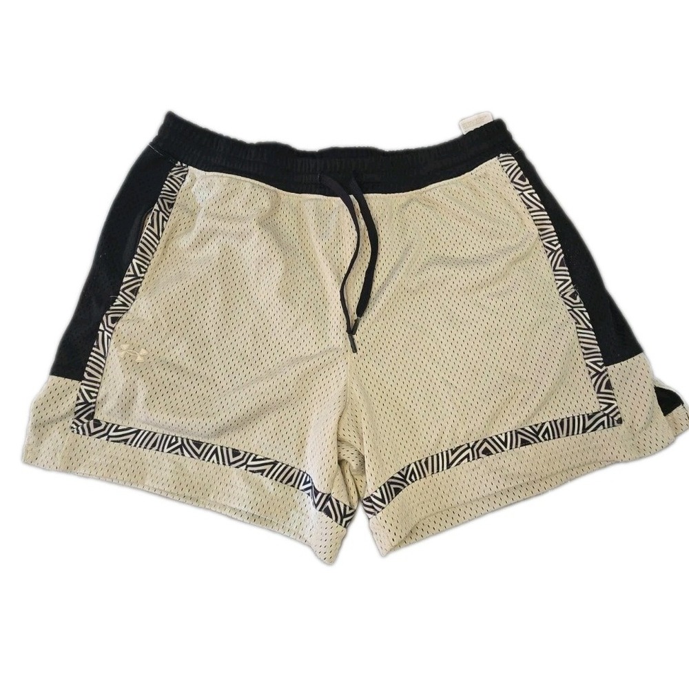 Under Armour Play Up Shorts Womens Large L Mesh Athletic Gym Beige Black Geo
